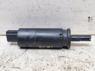 bontott VW GOLF V Fényszórómosó Szivattyú