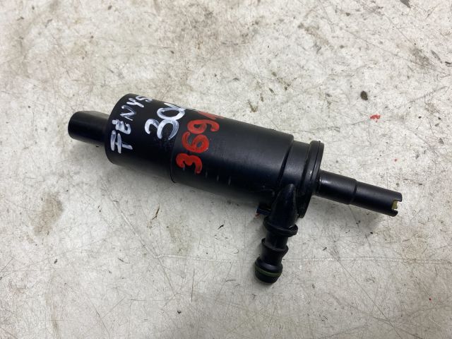 bontott VW GOLF V Fényszórómosó Szivattyú