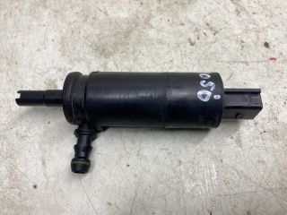 bontott VW GOLF V Fényszórómosó Szivattyú