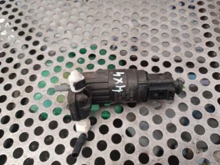 bontott VW GOLF V Fényszórómosó Szivattyú