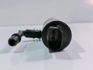 bontott VW GOLF V Fényszórómosó Szivattyú