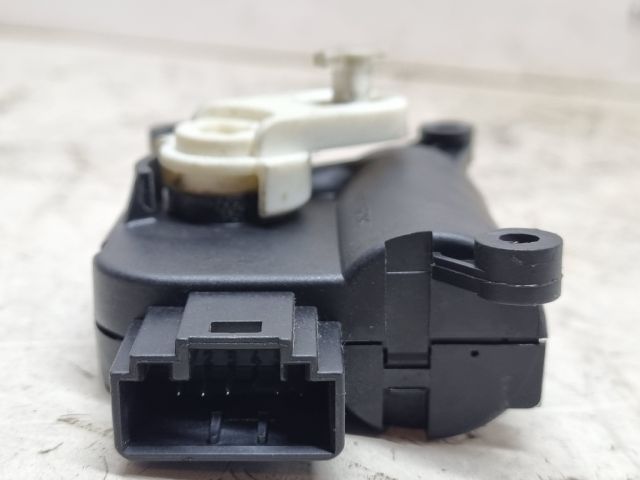 bontott VW GOLF V Fűtés Állító Motor