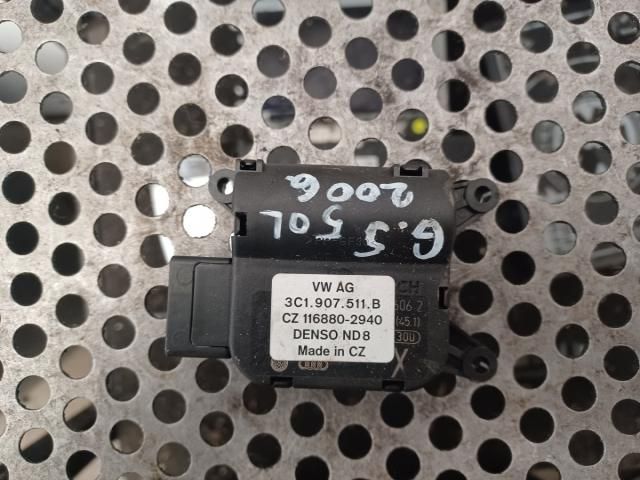 bontott VW GOLF V Fűtés Állító Motor