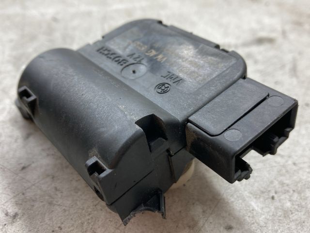 bontott VW GOLF V Fűtés Állító Motor