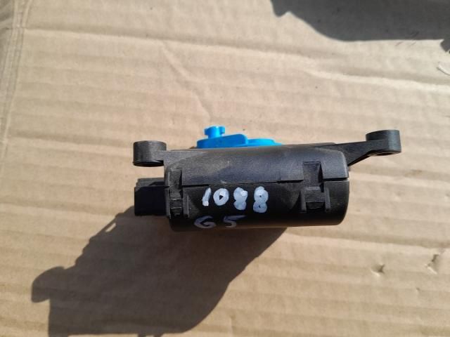 bontott VW GOLF V Fűtés Állító Motor