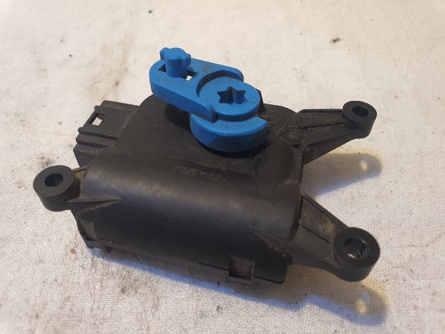 bontott VW GOLF V Fűtés Állító Motor