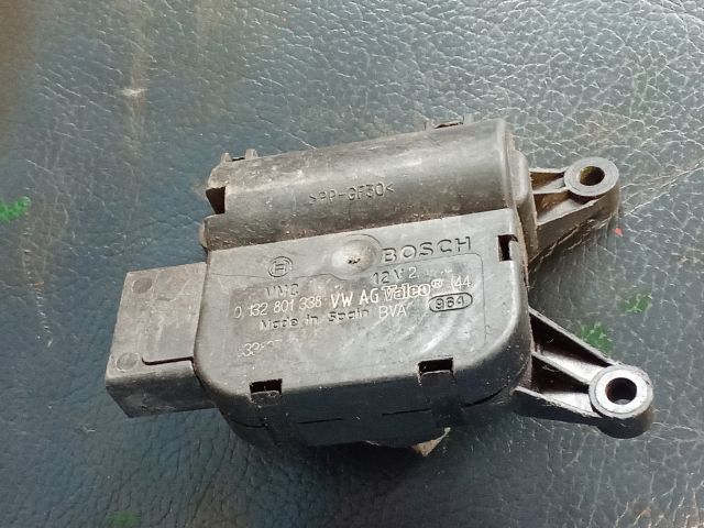 bontott VW GOLF V Fűtés Állító Motor