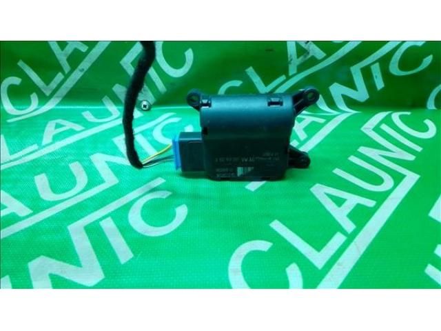 bontott VW GOLF V Fűtés Állító Motor