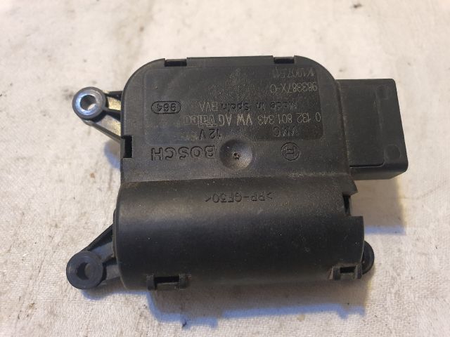 bontott VW GOLF V Fűtés Állító Motor