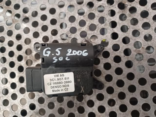 bontott VW GOLF V Fűtés Állító Motor