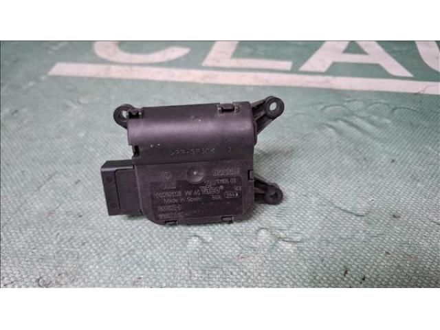 bontott VW GOLF V Fűtés Állító Motor