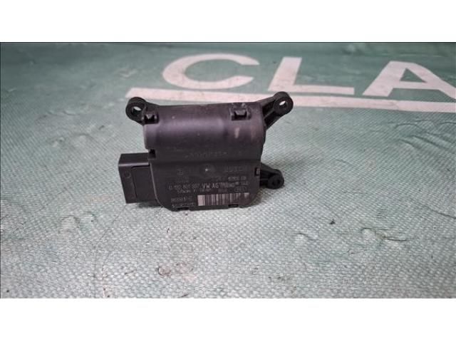 bontott VW GOLF V Fűtés Állító Motor