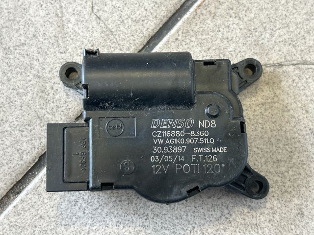 bontott VW GOLF V Fűtés Állító Motor