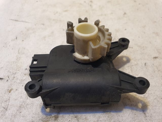 bontott VW GOLF V Fűtés Állító Motor