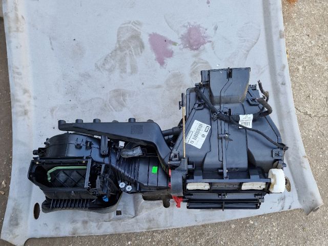 bontott VW GOLF V Fűtés Box