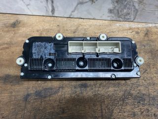 bontott VW GOLF V Fűtéskapcsoló (digit klímás)