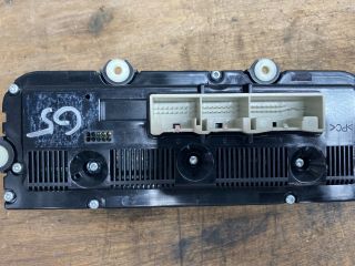 bontott VW GOLF V Fűtéskapcsoló (digit klímás)