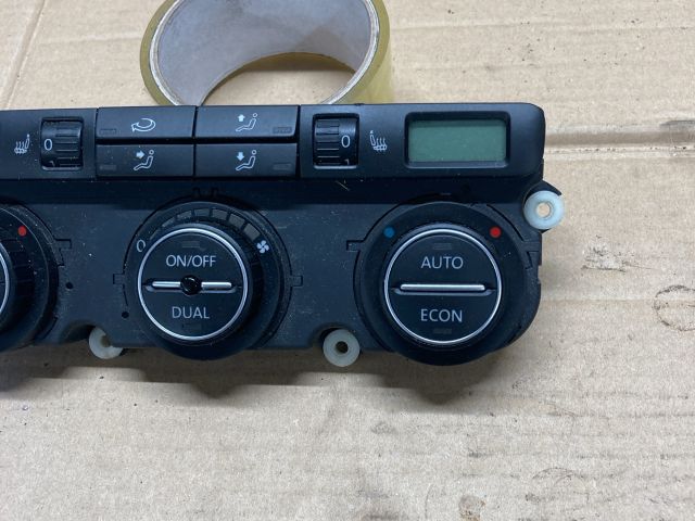 bontott VW GOLF V Fűtéskapcsoló (digit klímás)