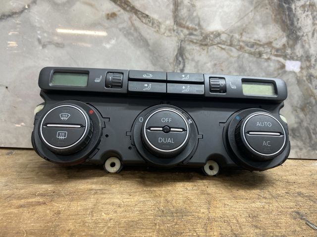 bontott VW GOLF V Fűtéskapcsoló (digit klímás)