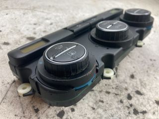 bontott VW GOLF V Fűtéskapcsoló (digit klímás)