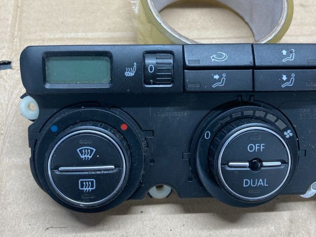 bontott VW GOLF V Fűtéskapcsoló (digit klímás)