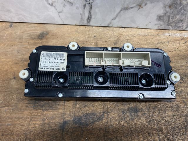 bontott VW GOLF V Fűtéskapcsoló (digit klímás)