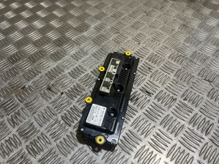 bontott VW GOLF V Fűtéskapcsoló (digit klímás)