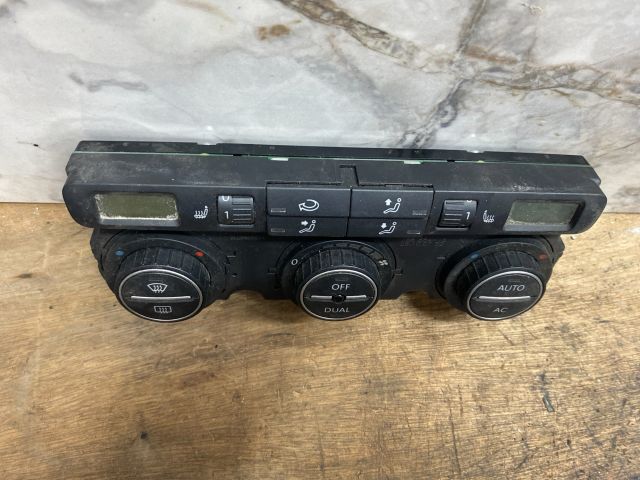 bontott VW GOLF V Fűtéskapcsoló (digit klímás)