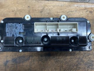 bontott VW GOLF V Fűtéskapcsoló (digit klímás)