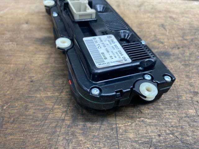 bontott VW GOLF V Fűtéskapcsoló (digit klímás)