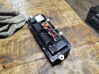 bontott VW GOLF V Fűtéskapcsoló (digit klímás)