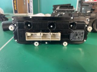 bontott VW GOLF V Fűtéskapcsoló (digit klímás)