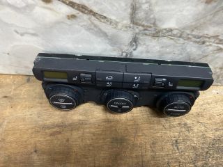 bontott VW GOLF V Fűtéskapcsoló (digit klímás)