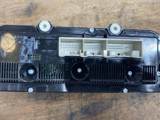 bontott VW GOLF V Fűtéskapcsoló (digit klímás)