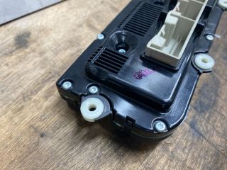 bontott VW GOLF V Fűtéskapcsoló (digit klímás)