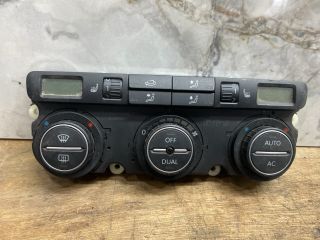 bontott VW GOLF V Fűtéskapcsoló (digit klímás)