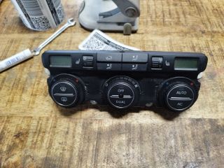 bontott VW GOLF V Fűtéskapcsoló (digit klímás)