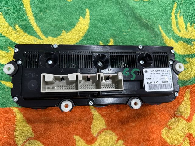 bontott VW GOLF V Fűtéskapcsoló (digit klímás)