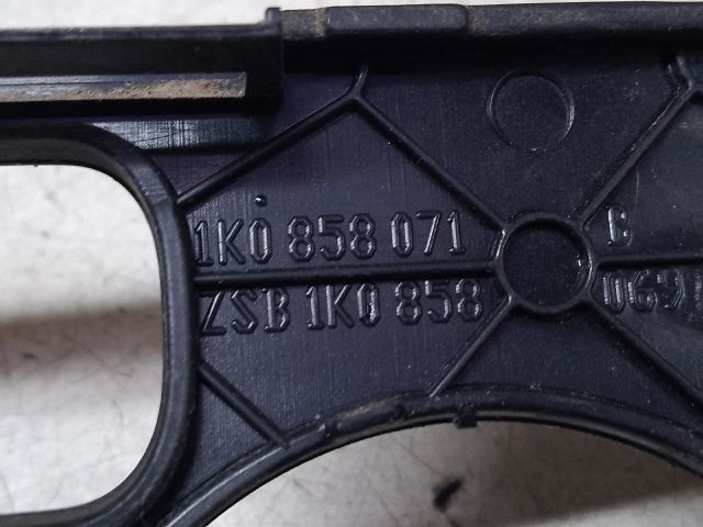 bontott VW GOLF V Fűtéskapcsoló Keret