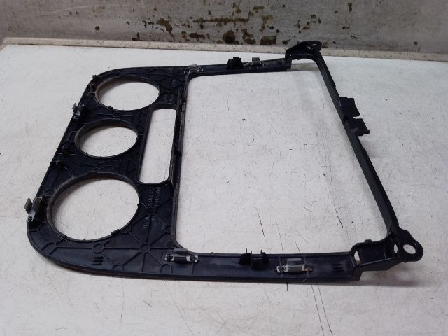 bontott VW GOLF V Fűtéskapcsoló Keret