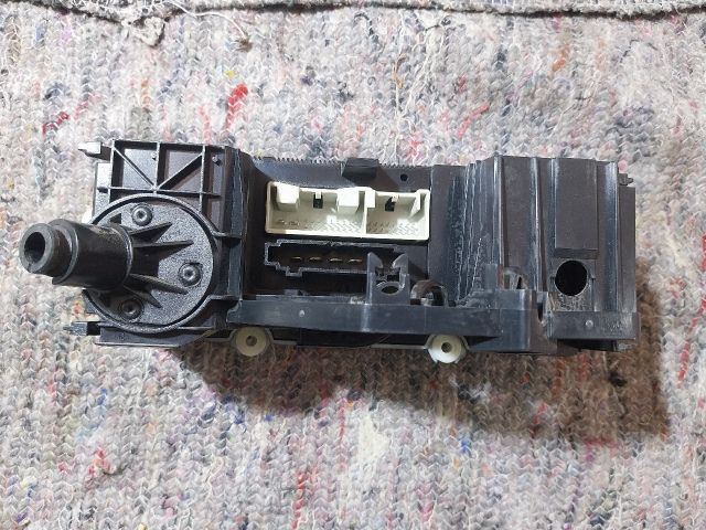 bontott VW GOLF V Fűtéskapcsoló (manuális klímás)