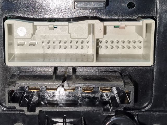 bontott VW GOLF V Fűtéskapcsoló (manuális klímás)