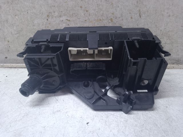 bontott VW GOLF V Fűtéskapcsoló (manuális klímás)