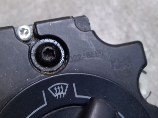 bontott VW GOLF V Fűtéskapcsoló (manuális klímás)