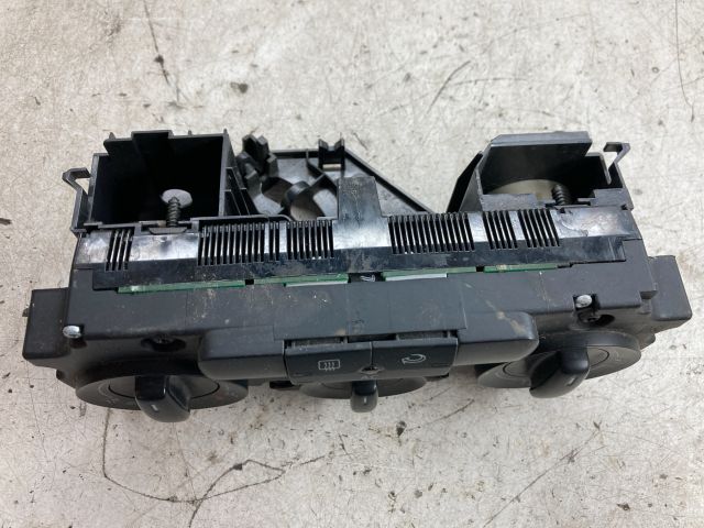 bontott VW GOLF V Fűtéskapcsoló (manuális klímás)