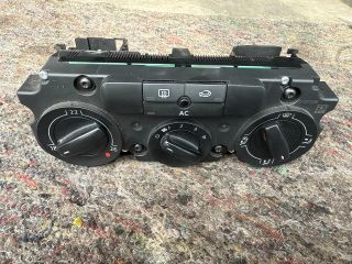 bontott VW GOLF V Fűtéskapcsoló (manuális klímás)