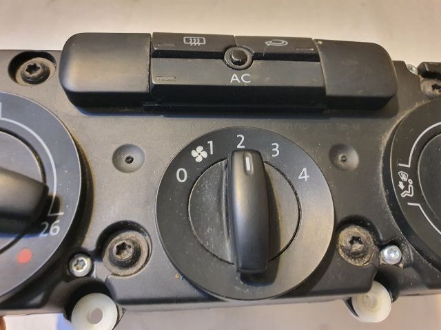 bontott VW GOLF V Fűtéskapcsoló (manuális klímás)