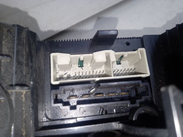 bontott VW GOLF V Fűtéskapcsoló (manuális klímás)