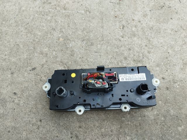 bontott VW GOLF V Fűtéskapcsoló (manuális klímás)