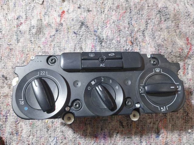 bontott VW GOLF V Fűtéskapcsoló (manuális klímás)